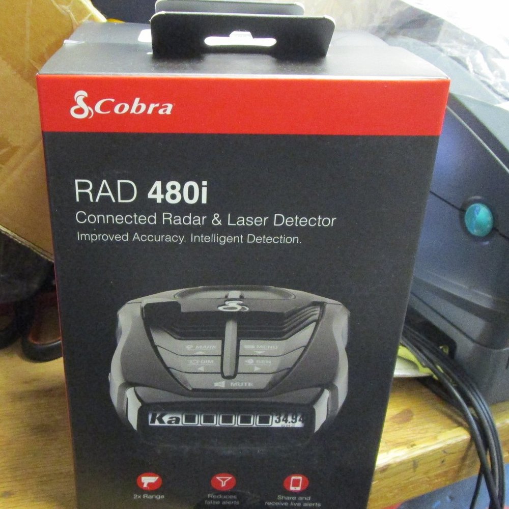 Cobra Electronics Rad 480i Connected Radar Laser Detector